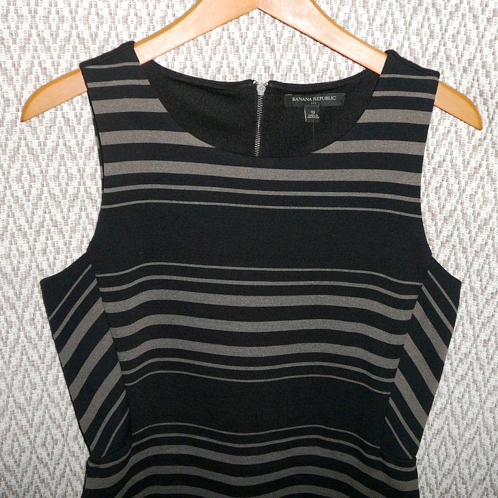 Banana Republic Sleeveless Black Dress 10 NWT